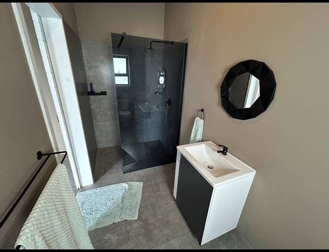 3 BEDROOM HOUSE FOR SALE IN PARADISE BEACH